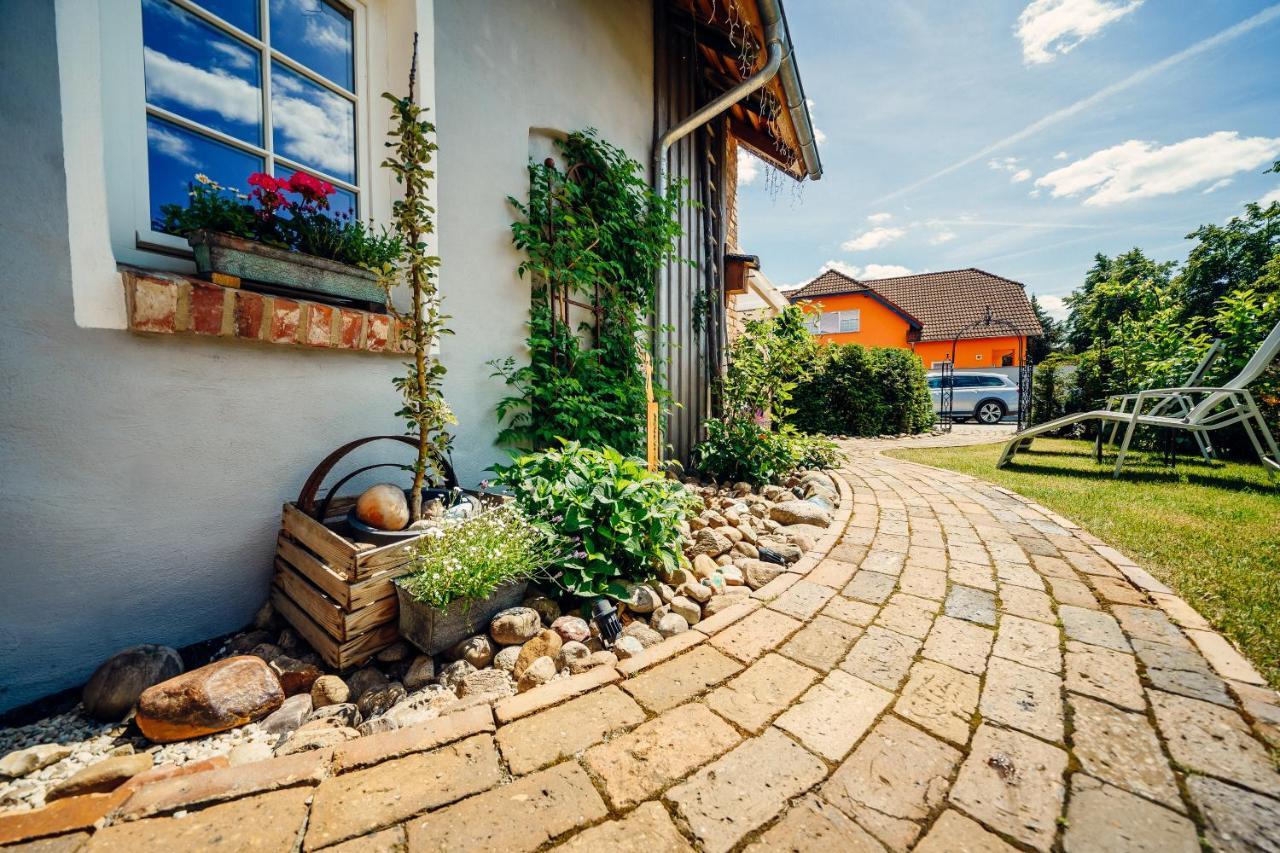 Altes Gewoelbe Mit Sauna Und Whirlpool Im Aussenbereich Elsterheide Kültér fotó